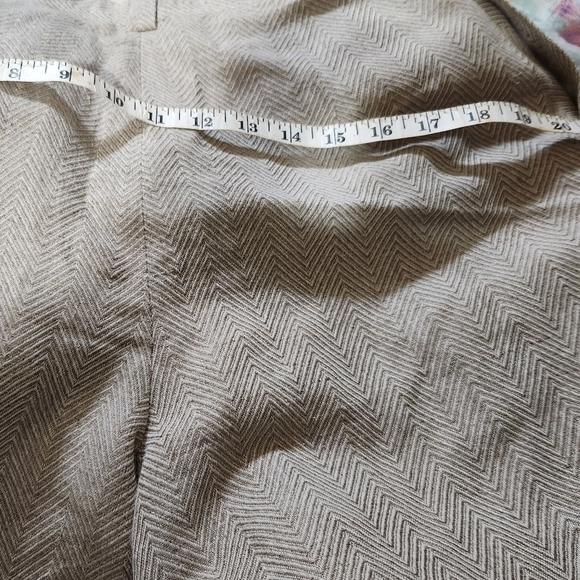 BERMUDA SHORT - Picture 7 of 7